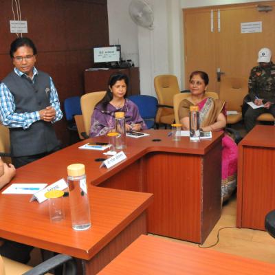 दिनांक 31.03.2023 को निदेशक महोदय डॉ. अनूप अन्वीकर की अध्यक्षता में अधिकारियों/वैज्ञानिकों हेतु आयोजित हिन्दी कार्यशाला के चित्र 