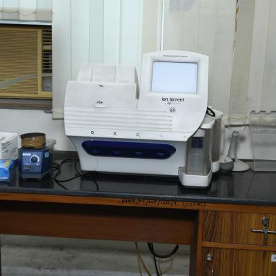 Ion Torrent Sequenser